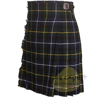 MacNeil of Barra Tartan 8 And 5 Yards Kilt - Kilt Experts